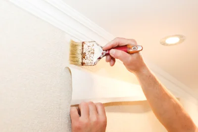 Pose de papier peint à Traenheim — revêtements muraux et toiles de verre